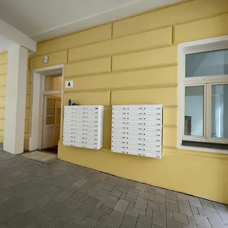 Apartament Varsavska 202 Praga